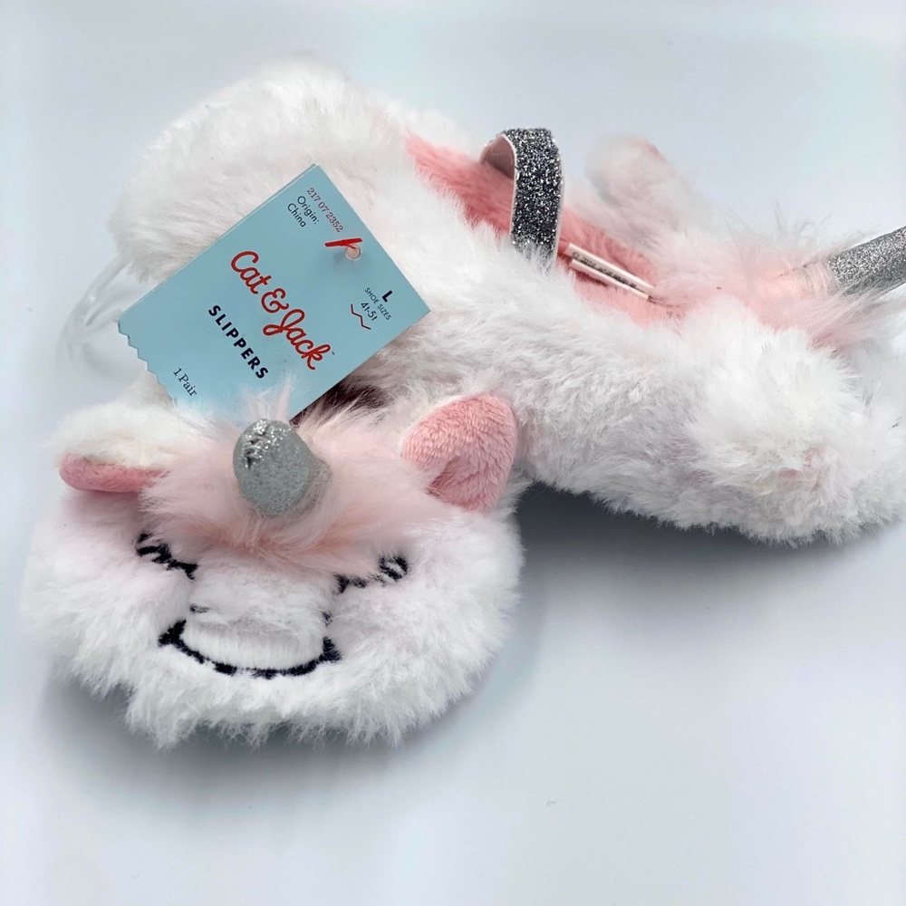 Toddler Cat&Jack unicorn slippers.